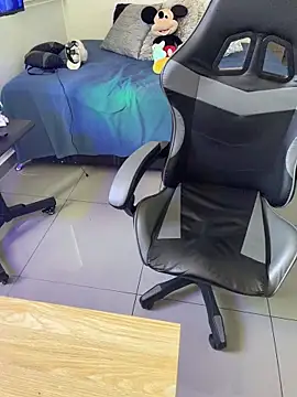 zamir333 online show from 04-17-26, 05:27