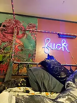 violentviolet68 online show from 12-21-25, 05:25