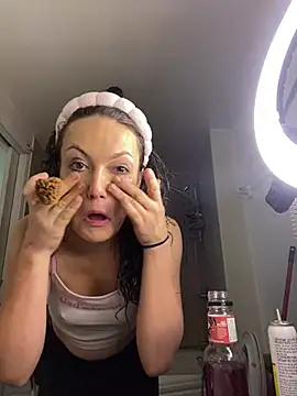 Snapshot of sexybriiiixoxo chatting on 03-18-26, 09:15 sexybriiiixoxo online show from 03-18-26, 09:15