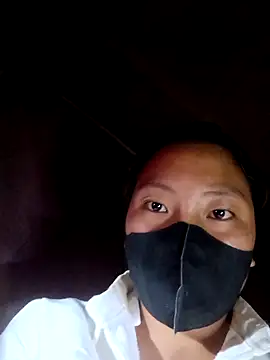 ly-xinh01 online show from 09-28-25, 02:02