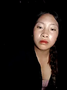 ly-xinh01 online show from 09-30-25, 05:02