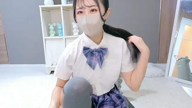 Snapshot of -Rukachi- chatting on 12-15-25, 11:27 -Rukachi- online show from 12-15-25, 11:27