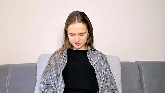 LilMary  online show from 12-18-25, 07:13