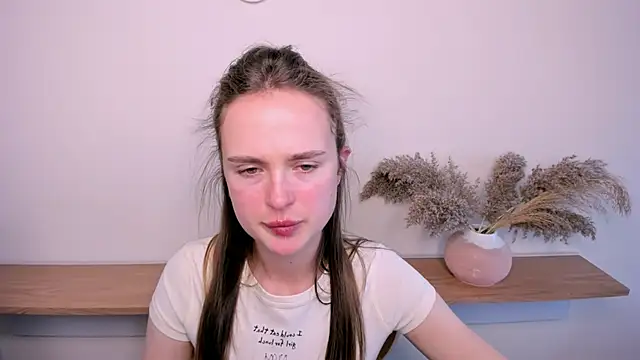 LilMary  online show from 04-21-26, 08:32