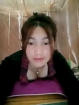 min-xinh online show from 10-12-25, 06:37