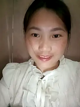 min-xinh online show from 11-18-25, 07:00