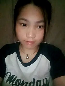 min-xinh online show from 10-21-25, 08:08