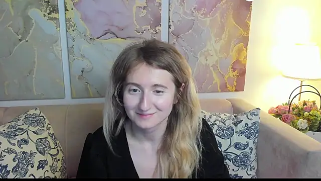 Snapshot of CamillaDreamer chatting on 05-23-26, 02:49 CamillaDreamer online show from 05-23-26, 02:49