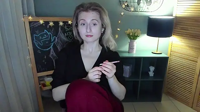 Snapshot of CamillaDreamer chatting on 05-22-26, 01:09 CamillaDreamer online show from 05-22-26, 01:09