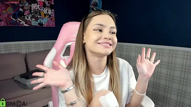 KarinaBroks online show from 10-09-25, 08:59