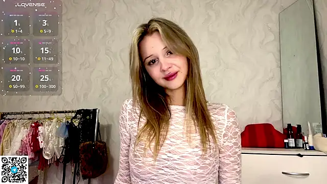 LindyEckland online show from 10-15-25, 12:24