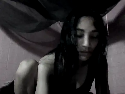 Snapshot of July_sexy69 chatting on 05-21-26, 01:47 July sexy69 online show from 05-21-26, 01:47