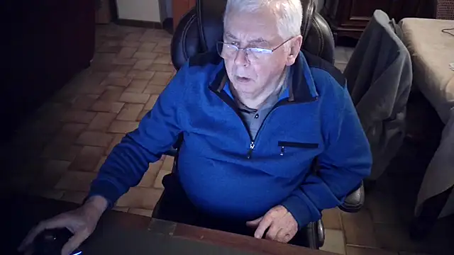 Alain633 online show from 03-09-26, 04:43