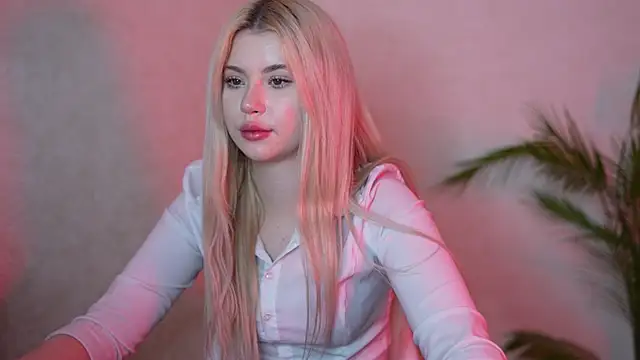 AshleyNikoo online show from 10-18-25, 04:20