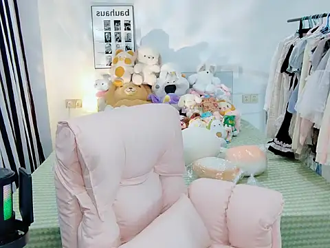 Gardenia-222 online show from 10-18-25, 01:02