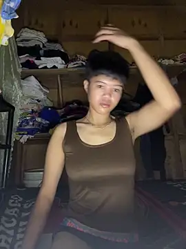 Snapshot of Obre17 chatting on 10-03-25, 03:09 Obre17 online show from 10-03-25, 03:09