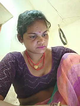 Snapshot of SHMA-77 chatting on 07-10-26, 04:01 SHMA-77 online show from 07-10-26, 04:01