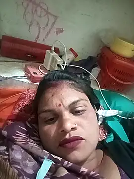 Snapshot of SHMA-77 chatting on 02-15-26, 03:33 SHMA-77 online show from 02-15-26, 03:33