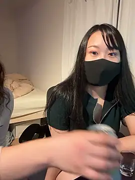 Snapshot of EAFfacedown chatting on 10-16-25, 12:35 EAFfacedown online show from 10-16-25, 12:35