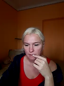 Snapshot of Becky_Sweety chatting on 10-15-25, 10:56 Becky Sweety online show from 10-15-25, 10:56