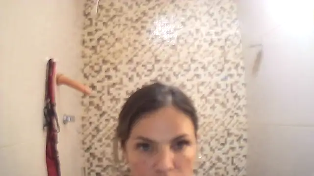 AlinemariaX online show from 10-10-25, 03:07