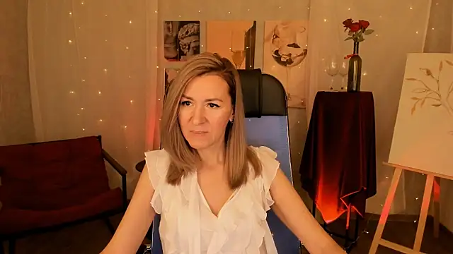 Snapshot of DonnaSmitth chatting on 12-17-25, 03:50 DonnaSmitth online show from 12-17-25, 03:50