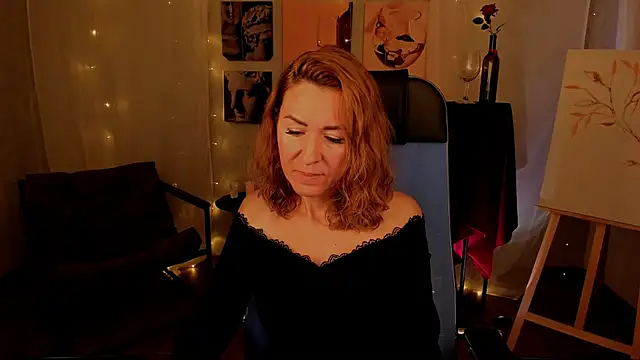 Snapshot of DonnaSmitth chatting on 10-21-25, 03:22 DonnaSmitth online show from 10-21-25, 03:22