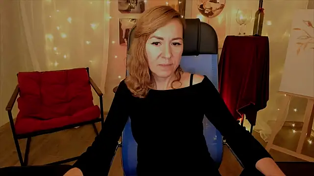 Snapshot of DonnaSmitth chatting on 11-11-25, 03:40 DonnaSmitth online show from 11-11-25, 03:40