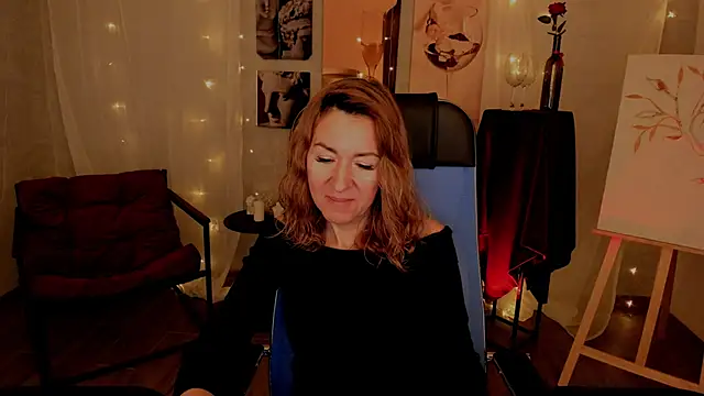 Snapshot of DonnaSmitth chatting on 11-26-25, 11:54 DonnaSmitth online show from 11-26-25, 11:54