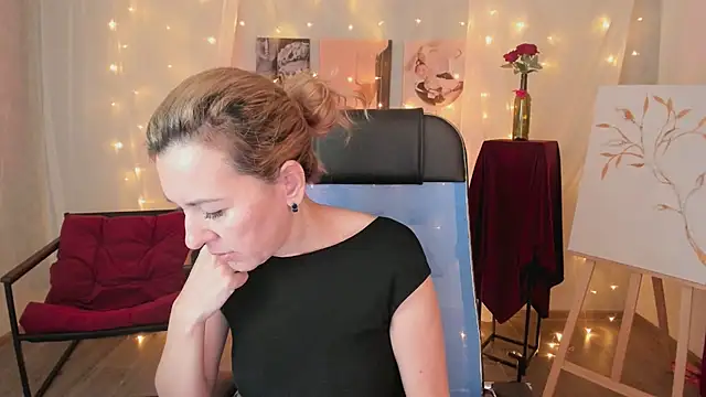 Snapshot of DonnaSmitth chatting on 02-28-26, 02:33 DonnaSmitth online show from 02-28-26, 02:33