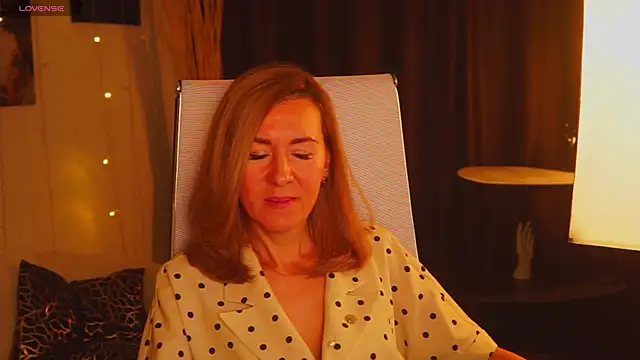 Snapshot of DonnaSmitth chatting on 10-23-25, 03:54 DonnaSmitth online show from 10-23-25, 03:54