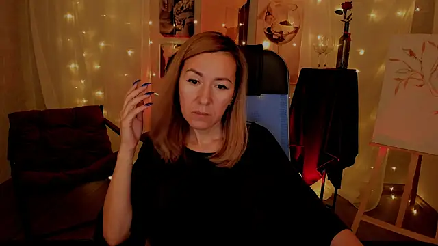 Snapshot of DonnaSmitth chatting on 11-27-25, 11:43 DonnaSmitth online show from 11-27-25, 11:43