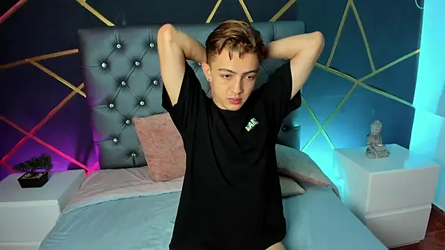 Lian Miller1  online show from 10-21-25, 12:26