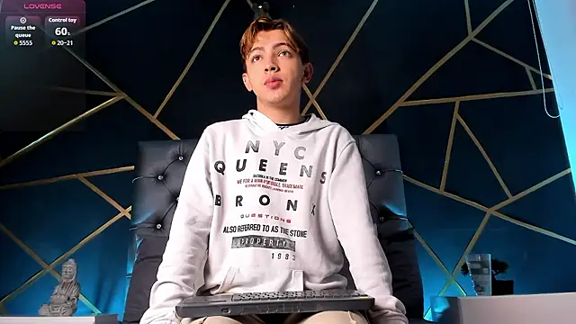 Lian Miller1  online show from 02-23-26, 12:28