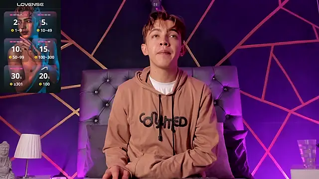 Lian Miller1  online show from 04-07-26, 12:07