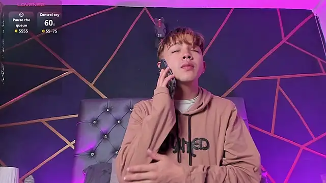 Lian Miller1  online show from 03-31-26, 12:18