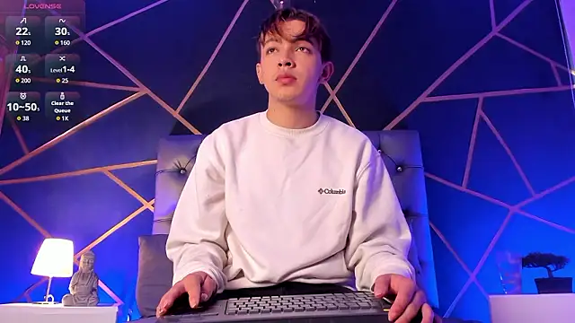 Lian Miller1  online show from 02-26-26, 12:16