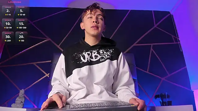 Lian Miller1  online show from 02-17-26, 12:13