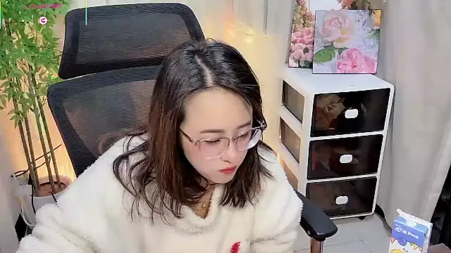 Snapshot of NEWONETO chatting on 02-16-26, 07:45 NEWONETO online show from 02-16-26, 07:45