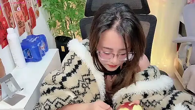 Snapshot of NEWONETO chatting on 01-18-26, 11:41 NEWONETO online show from 01-18-26, 11:41