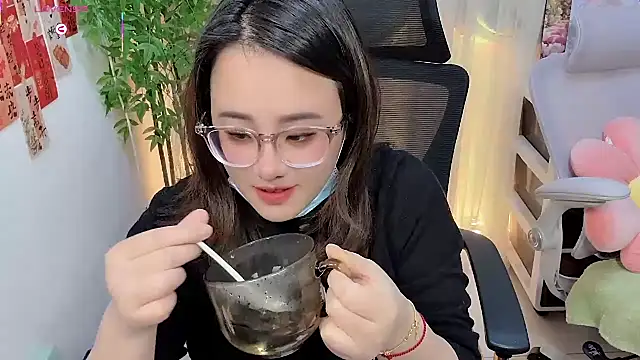 Snapshot of NEWONETO chatting on 02-25-26, 02:28 NEWONETO online show from 02-25-26, 02:28