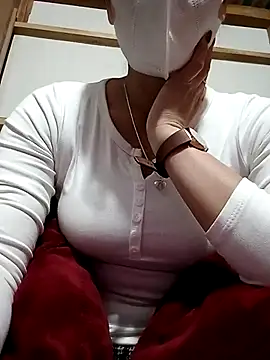 LenaCii online show from 11-18-25, 06:33