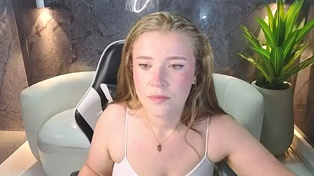 carla tp online show from 10-15-25, 02:43