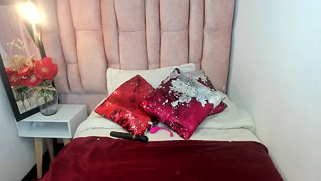 Issa Milf   online show from 07-02-26, 01:28