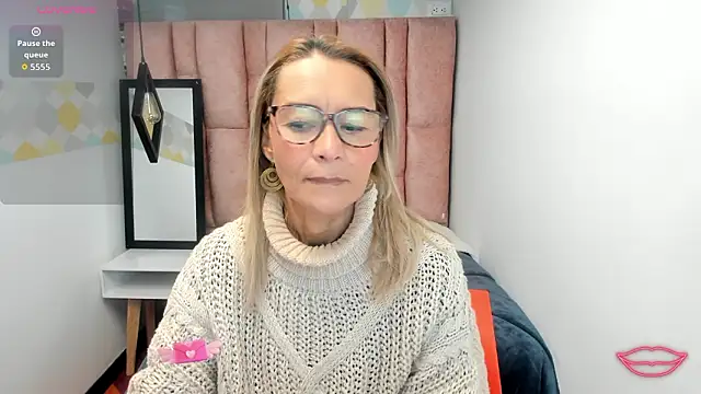 Issa Milf   online show from 02-05-26, 12:45