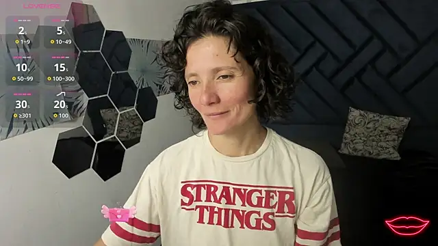 Valery More   online show from 01-11-26, 03:19