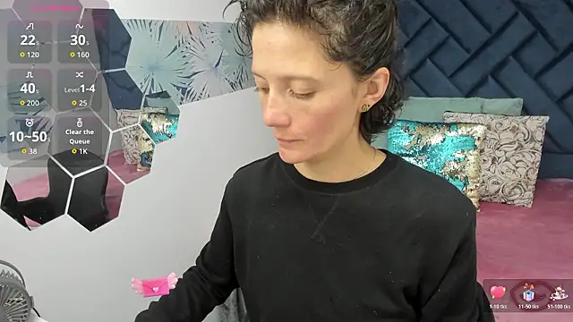 Valery More   online show from 02-12-26, 01:11