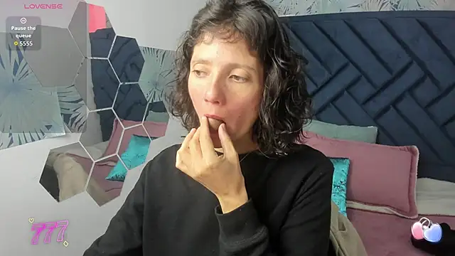 Valery More   online show from 03-08-26, 01:36