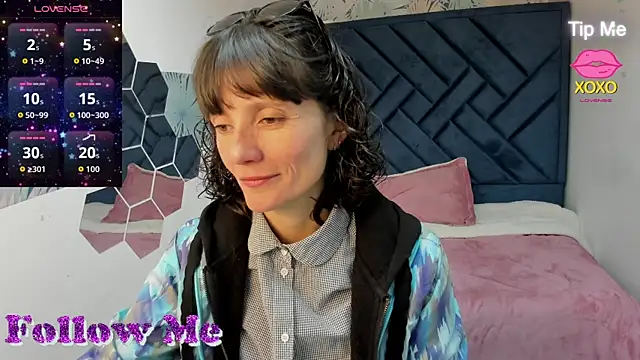 Valery More   online show from 07-21-26, 12:28