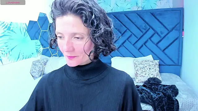 Valery More   online show from 12-15-25, 12:22